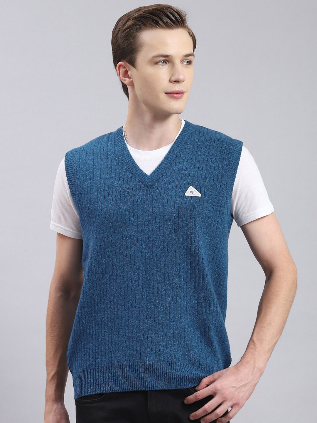 

Monte Carlo Striped V-Neck Sleeveless Woollen Sweater Vest, Blue