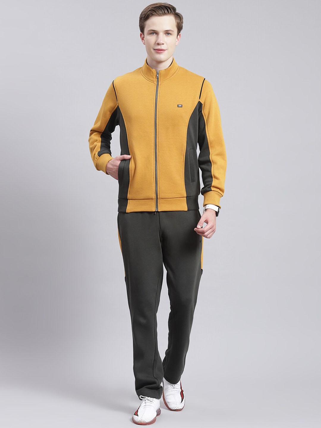 

Monte Carlo Colour-Blocked Sweatshirts With Trousers, Mustard