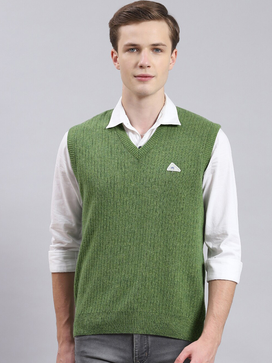 

Monte Carlo V-Neck Woollen Sweater Vest, Green