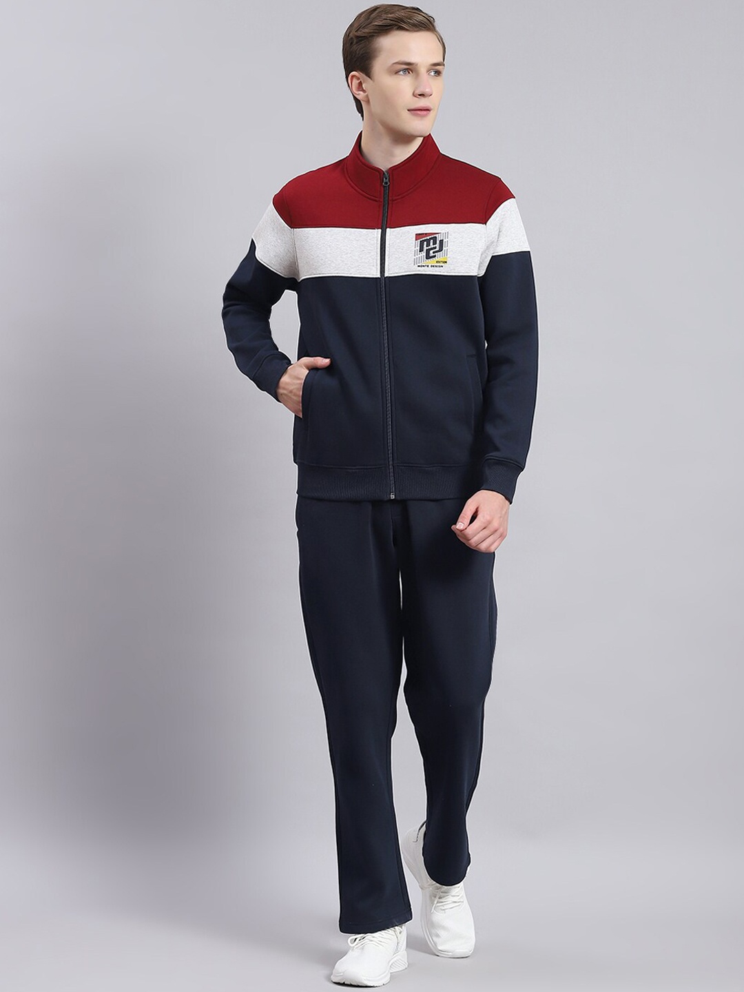 

Monte Carlo Colourblocked Sweatshirt With Track Pants, Navy blue