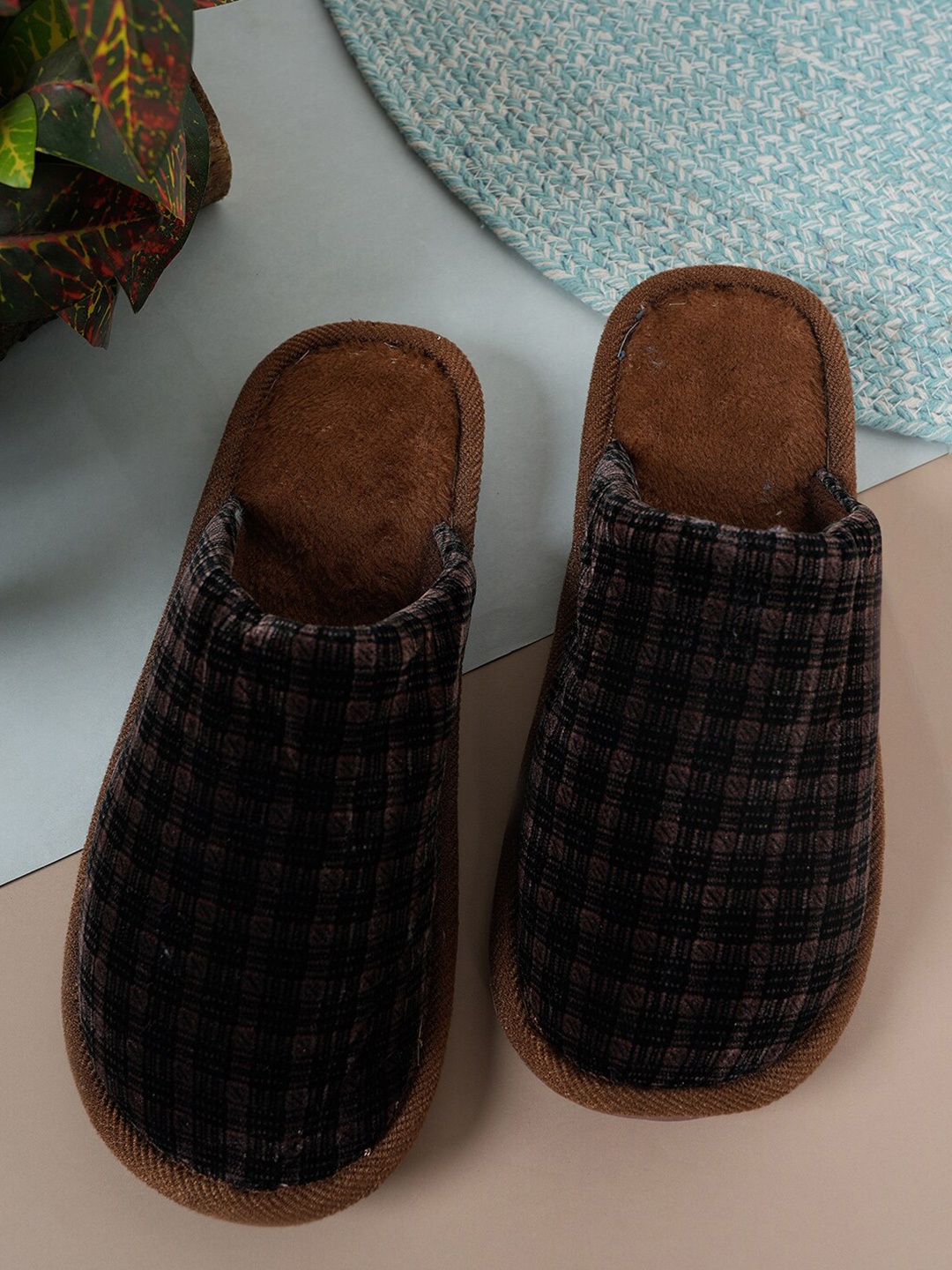 

Walkfree Men Self Design Room Slippers, Brown