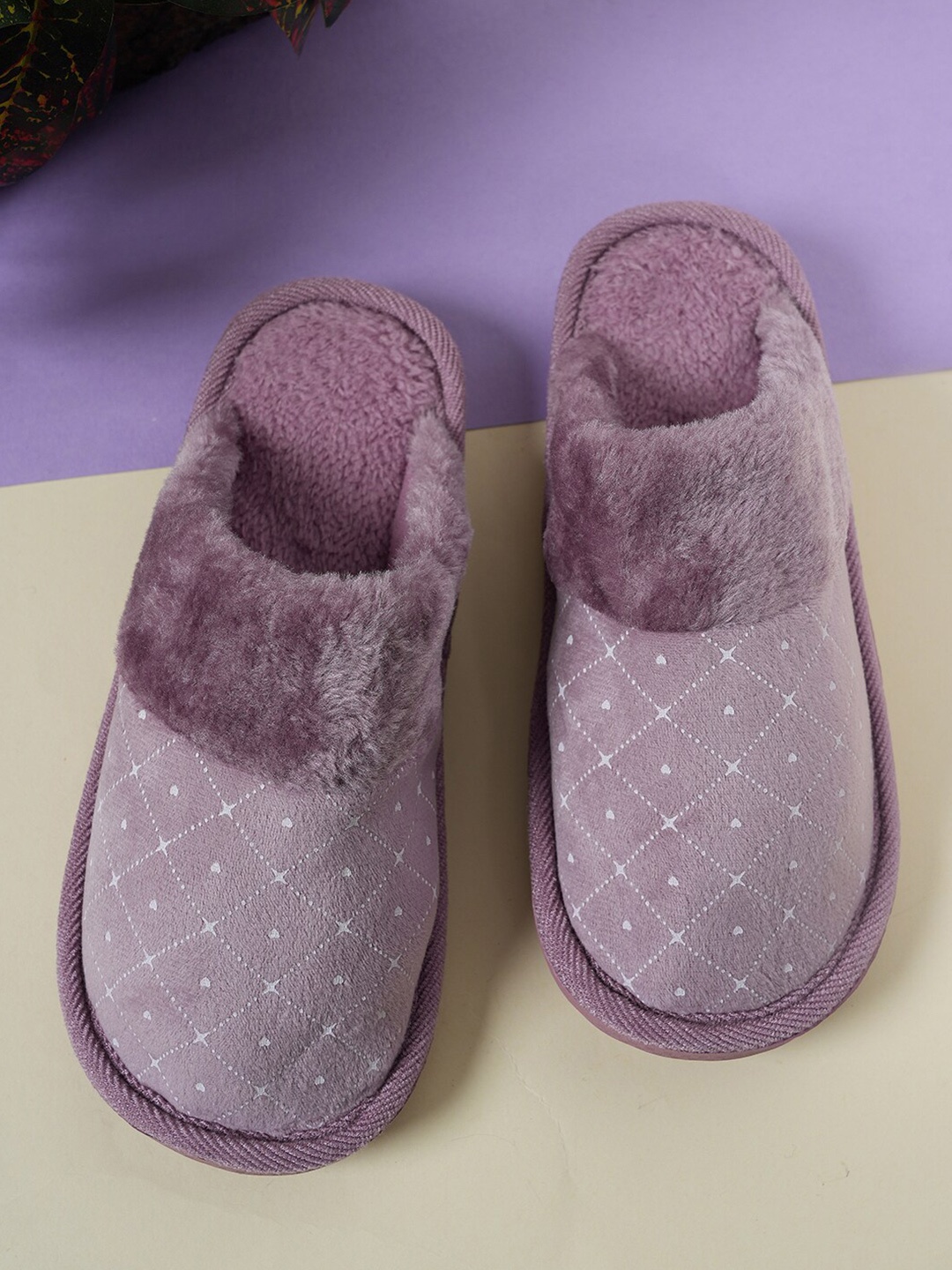 

Walkfree Unisex Printed Fur Room Slippers, Purple