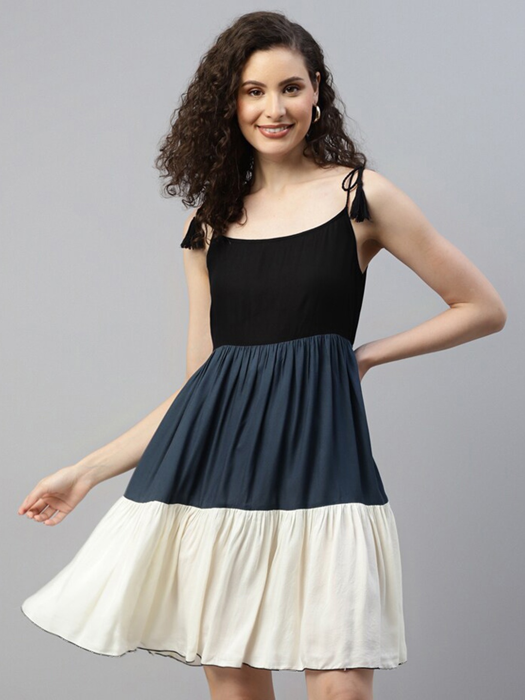 

DEEBACO Colourblocked Tiered Fit & Flare Dress, Black