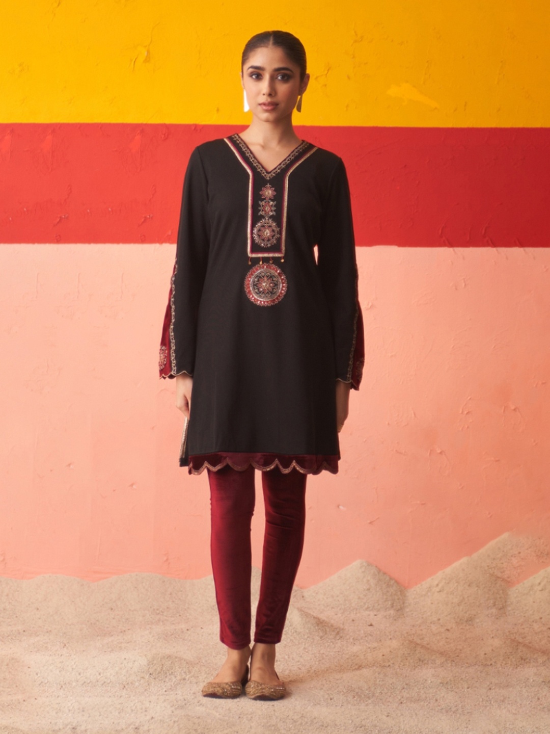 

Lakshita Ethnic Motifs Yoke Design Thread Work Woollen Kurta, Black