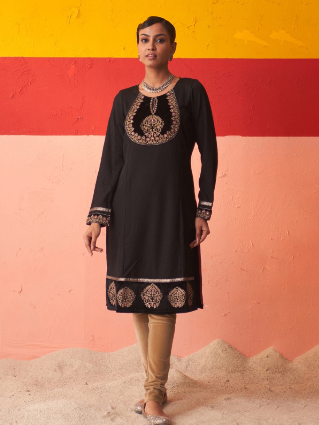 

Lakshita Ethnic Motifs Yoke Design Thread Work Woollen Kurta, Black