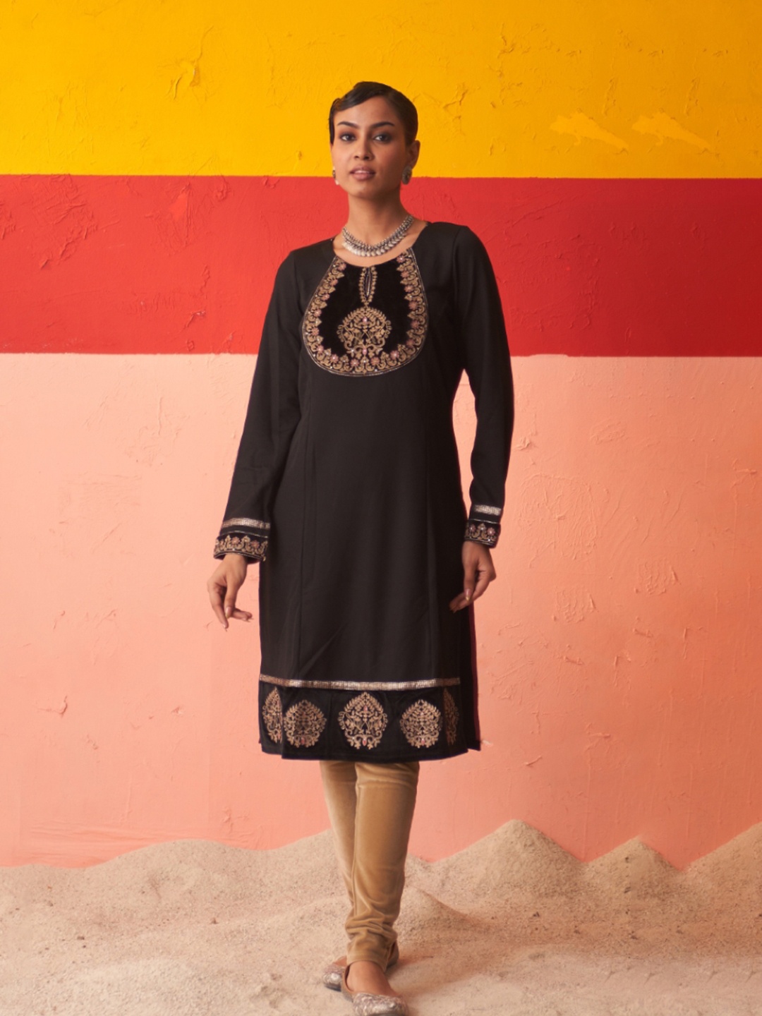 

Lakshita Ethnic Motifs Yoke Design Thread Work Woollen Kurta, Black