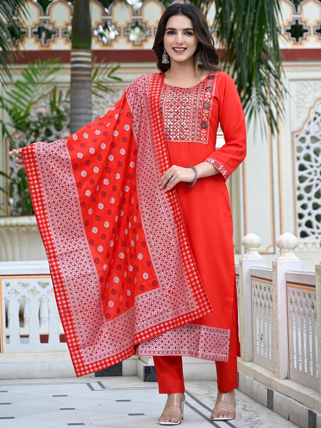 

KALINI Ethnic Motifs Embroidered Regular Thread Work Kurta With Trousers & Dupatta, Red