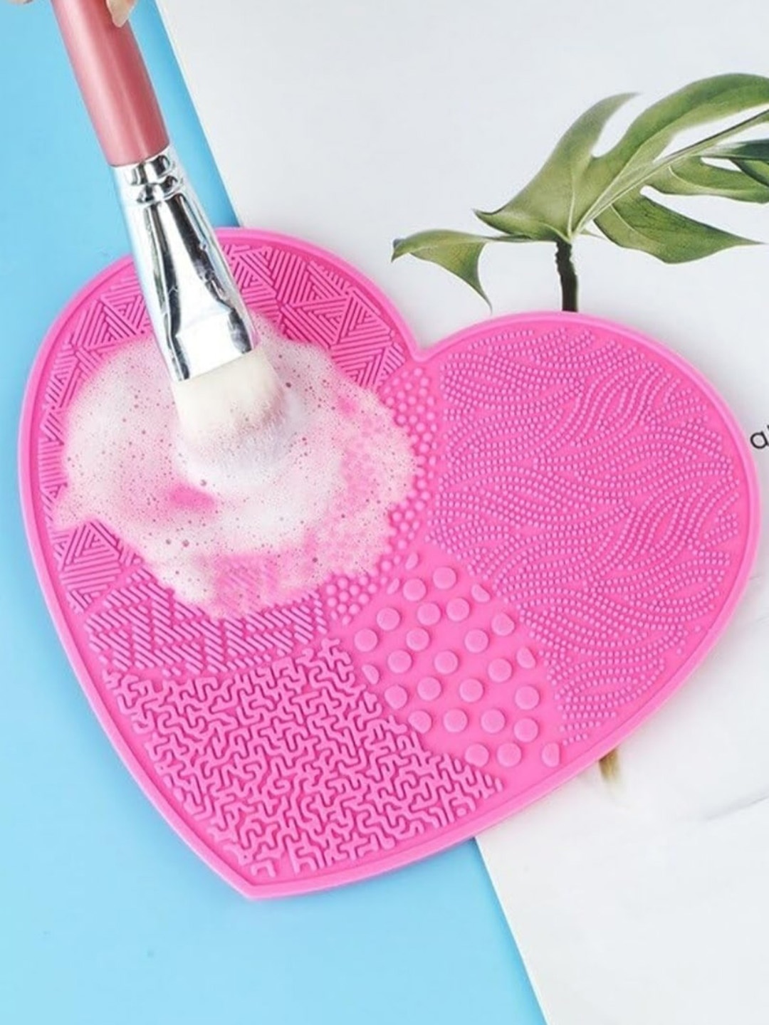 

FEELHIGH Heart Shape Makeup Brush Cleaning & Washing Tool Scrubber, Nude