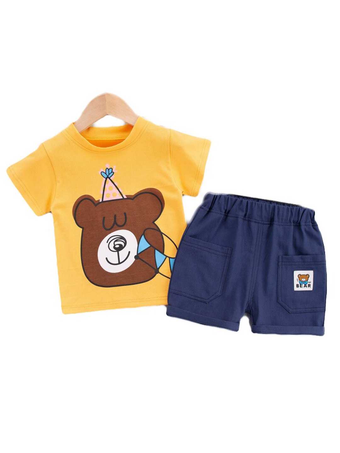 

StyleCast Kids Yellow Printed T-shirt With Shorts