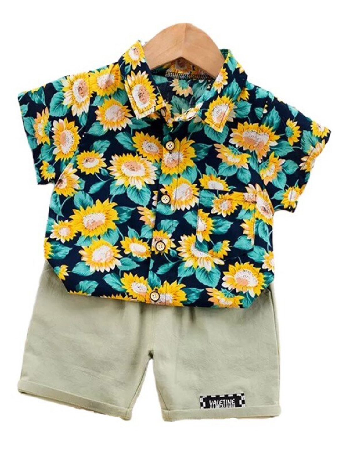 

StyleCast Boys Black Floral Printed Pure Cotton T-shirt With Shorts