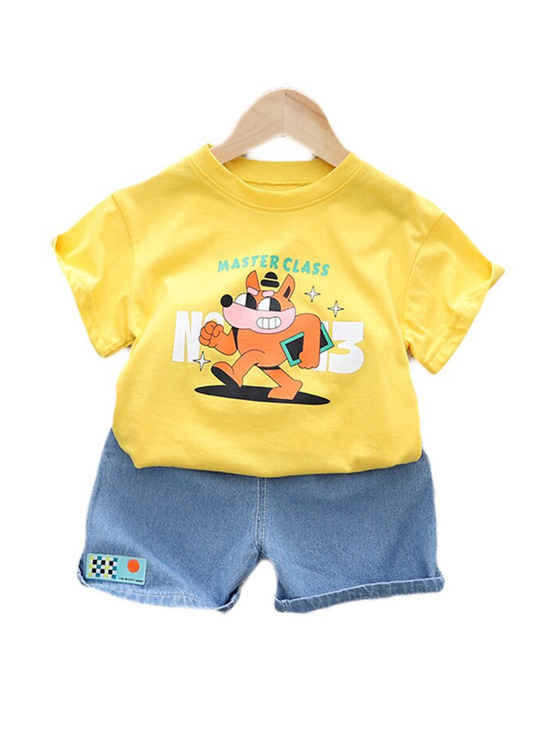 

StyleCast Kids Graphic Printed Pure Cotton T-shirt With Shorts, Yellow
