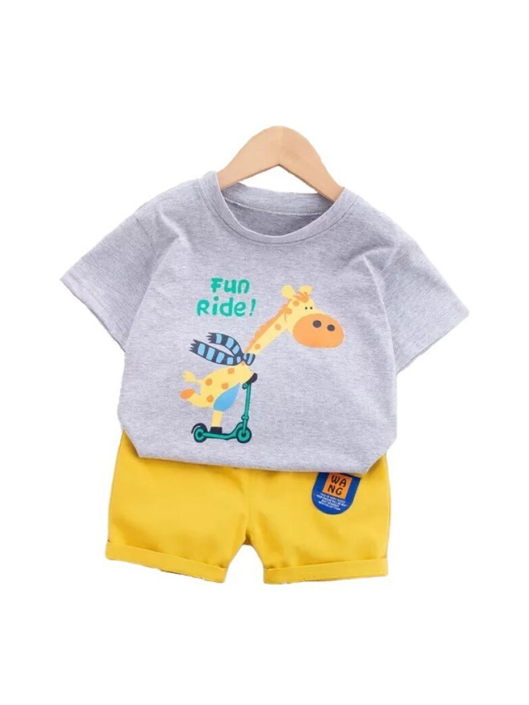 

StyleCast Kids Grey & Yellow Printed Pure Cotton T-shirt with Shorts