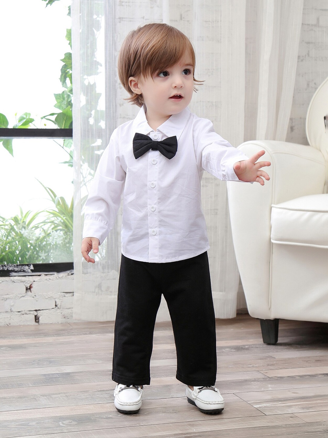 

StyleCast Boys Black & White 3 Piece Suit