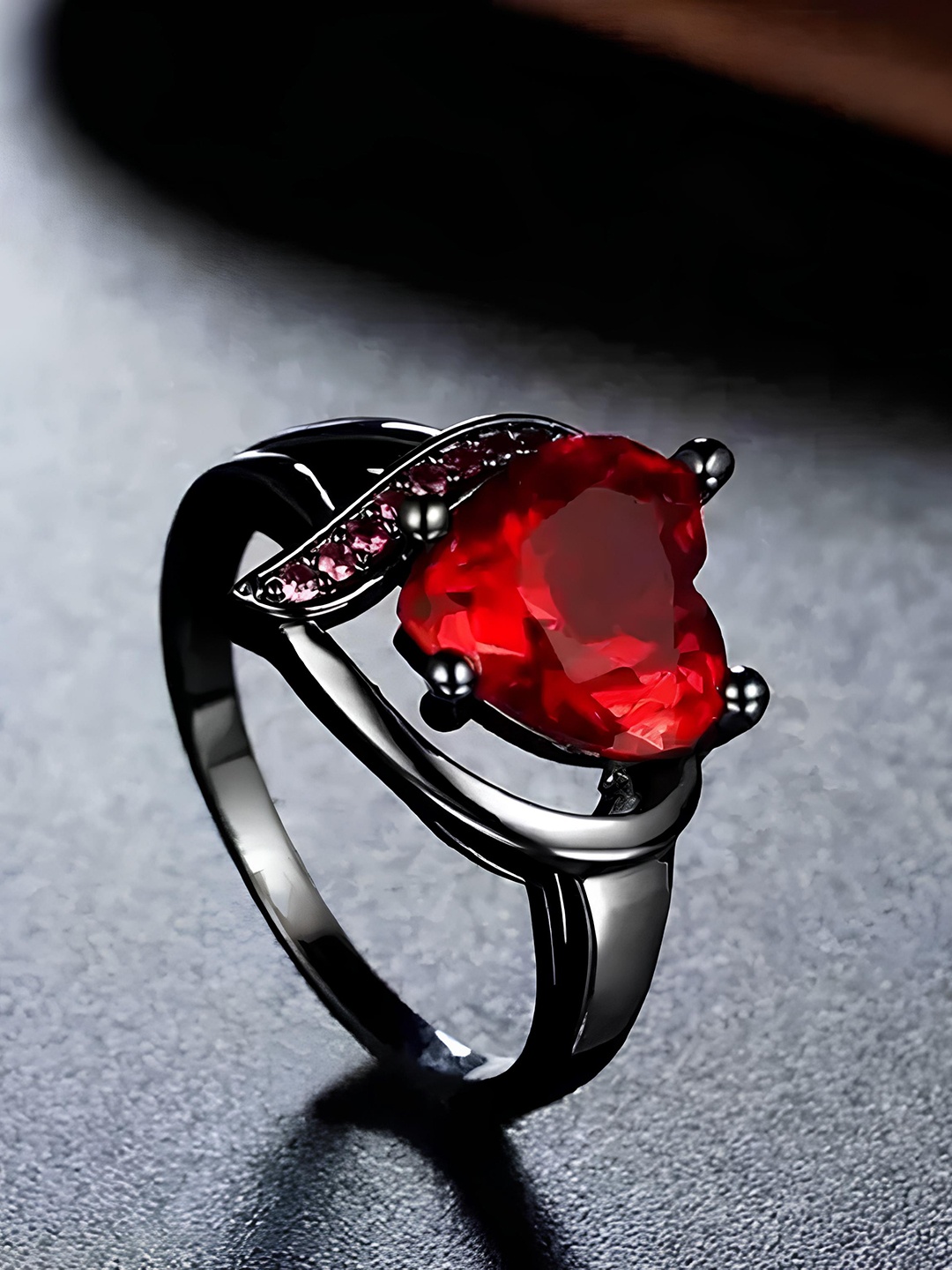 

KARISHMA KREATIONS Rhodium-Plated CZ Studded Valantine Blood Heart Finger Rings, Silver