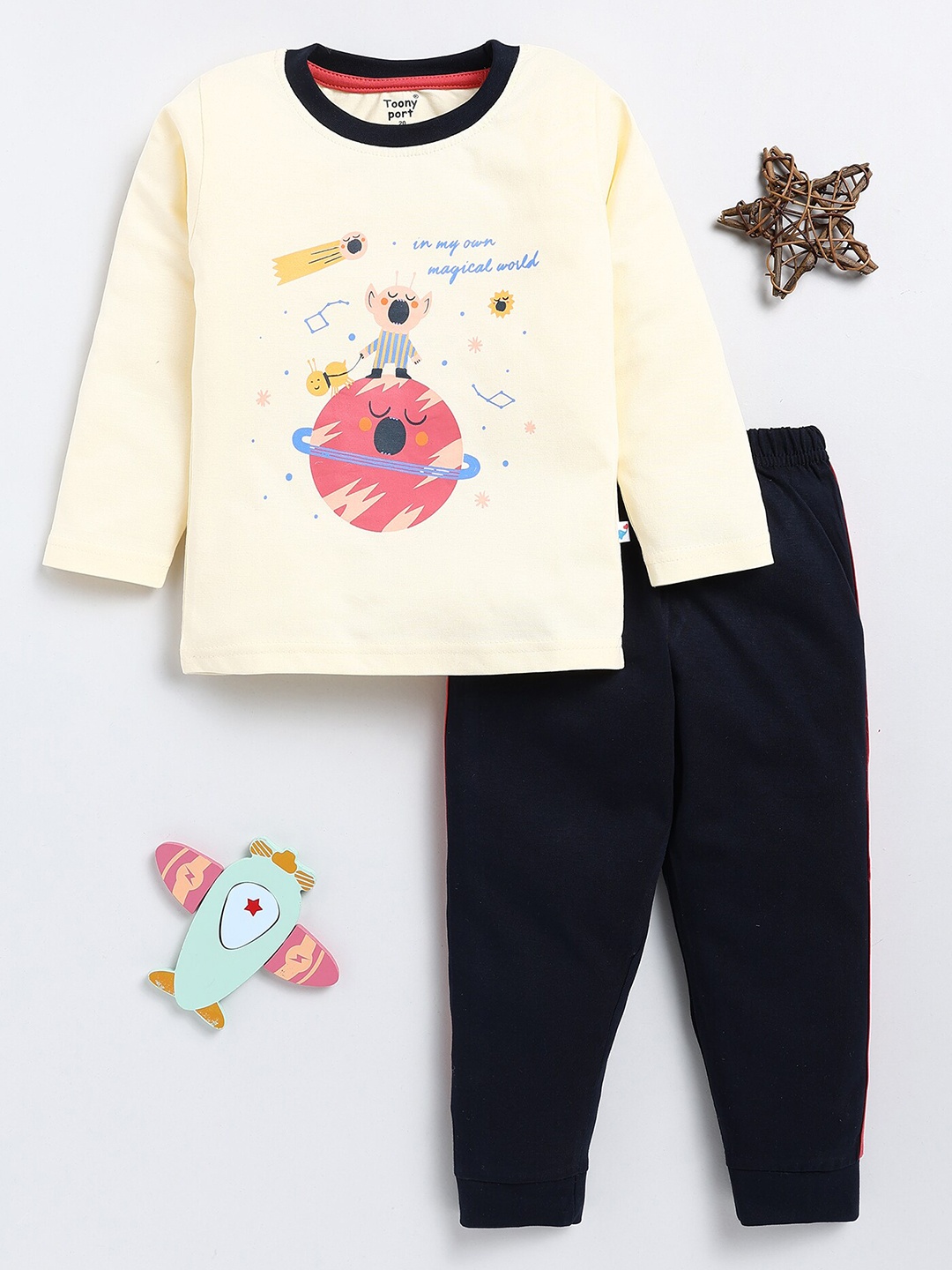 

Toonyport Kids Printed Pure Cotton T-shirt With Trousers, Cream