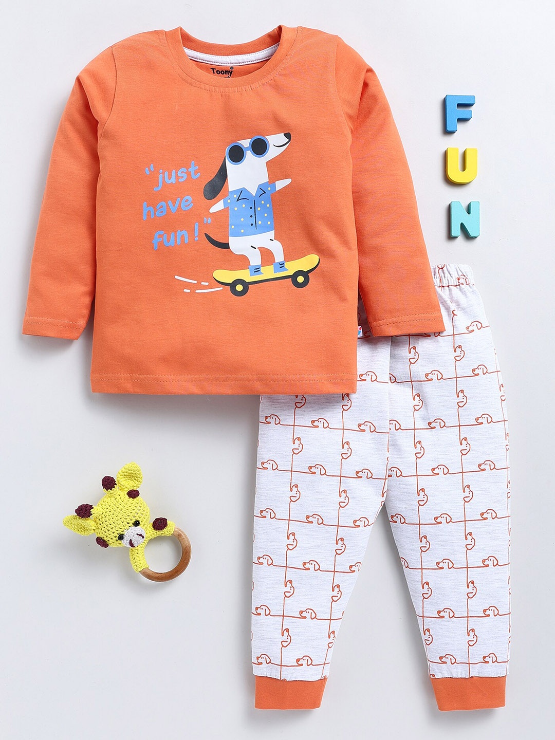 

Toonyport Kids Printed Pure Cotton T-shirt With Trousers, Orange