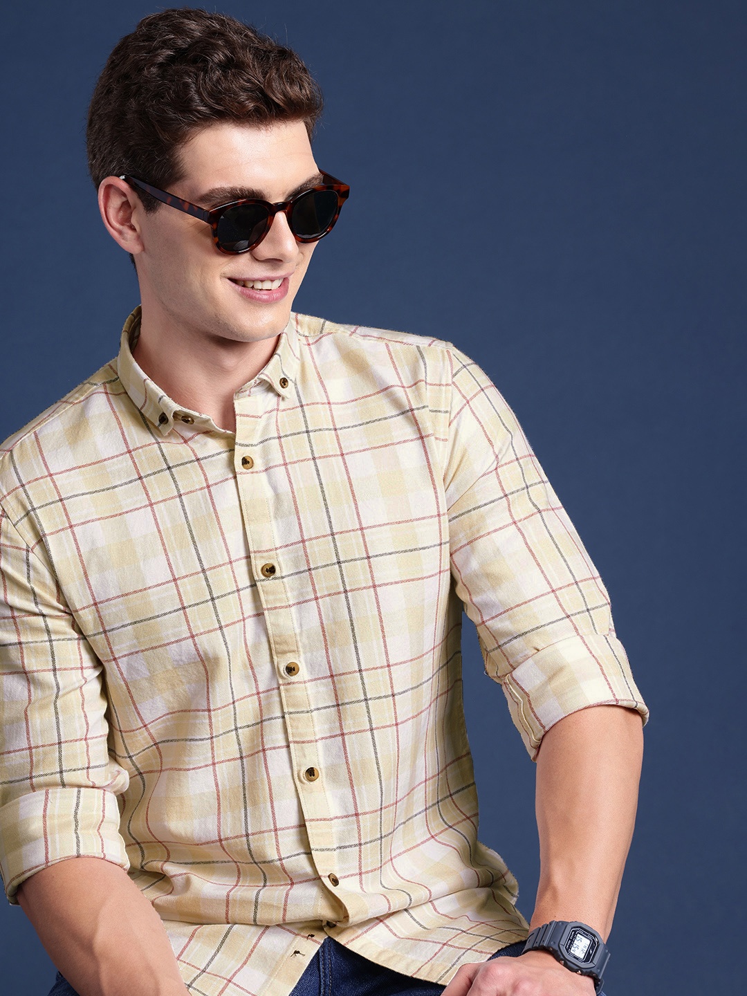 

Mast & Harbour Men Standard Checked Casual Shirt, Beige