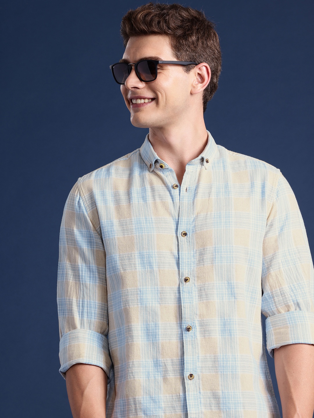 

Mast & Harbour Men Standard Checked Pure Cotton Casual Shirt, Blue