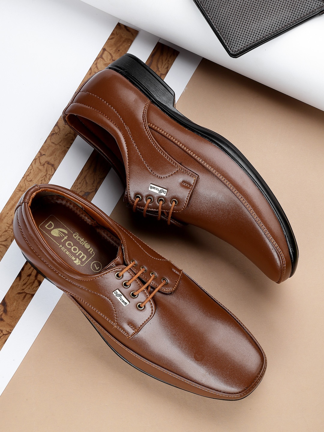

Action Men Lightweight Lace-Up Derbys, Tan