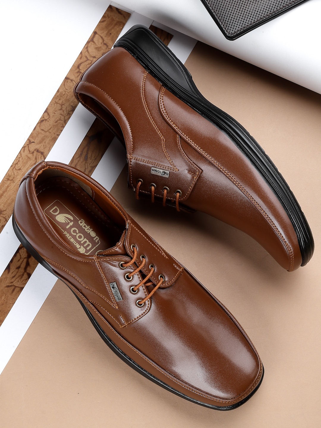 

Action Men Lightweight Comfortable Lace-Up Derbys, Tan