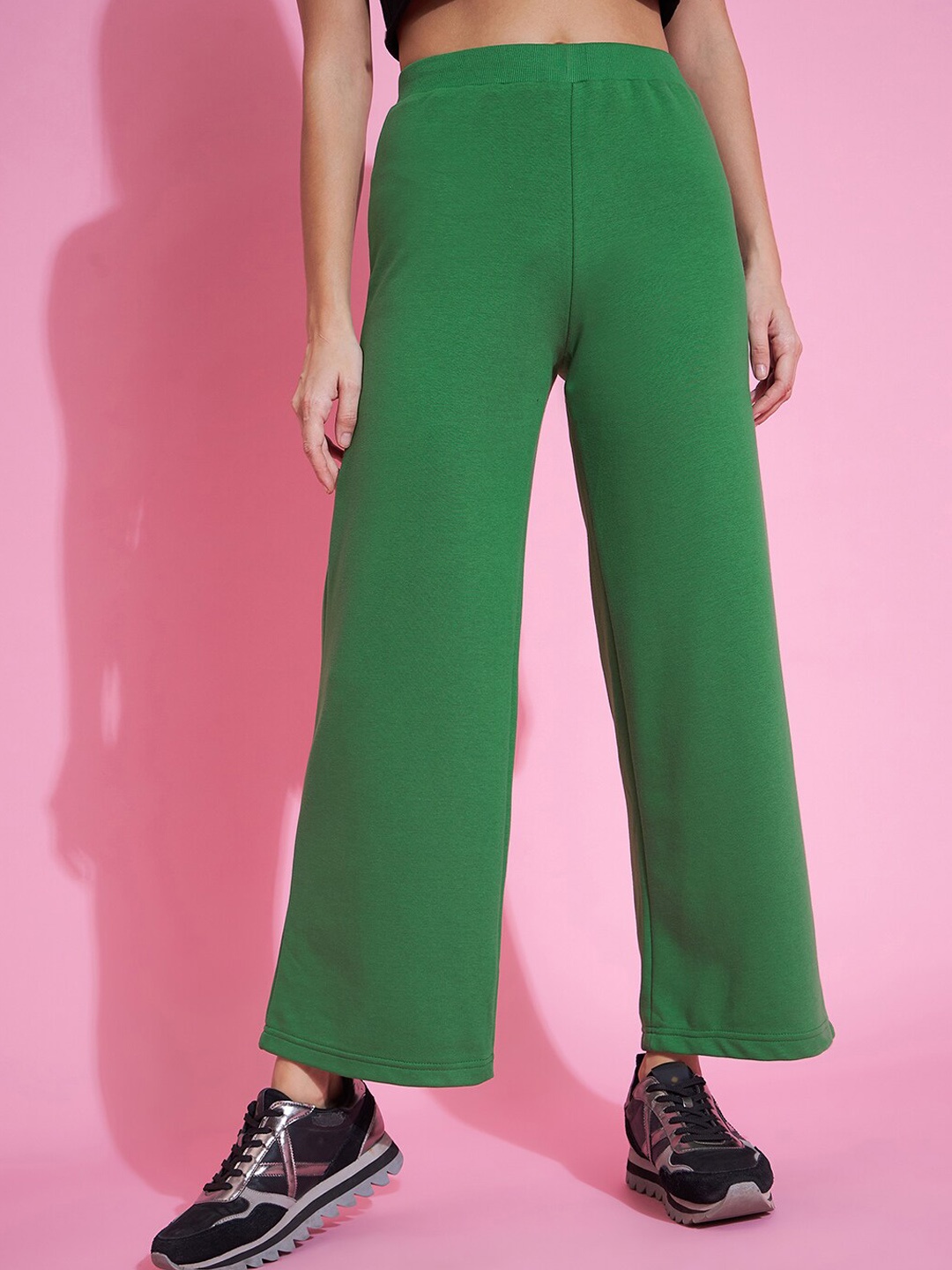 

98 Degree North Women Straight Fit Mid-Rise Fleece Bootcut Trousers, Green