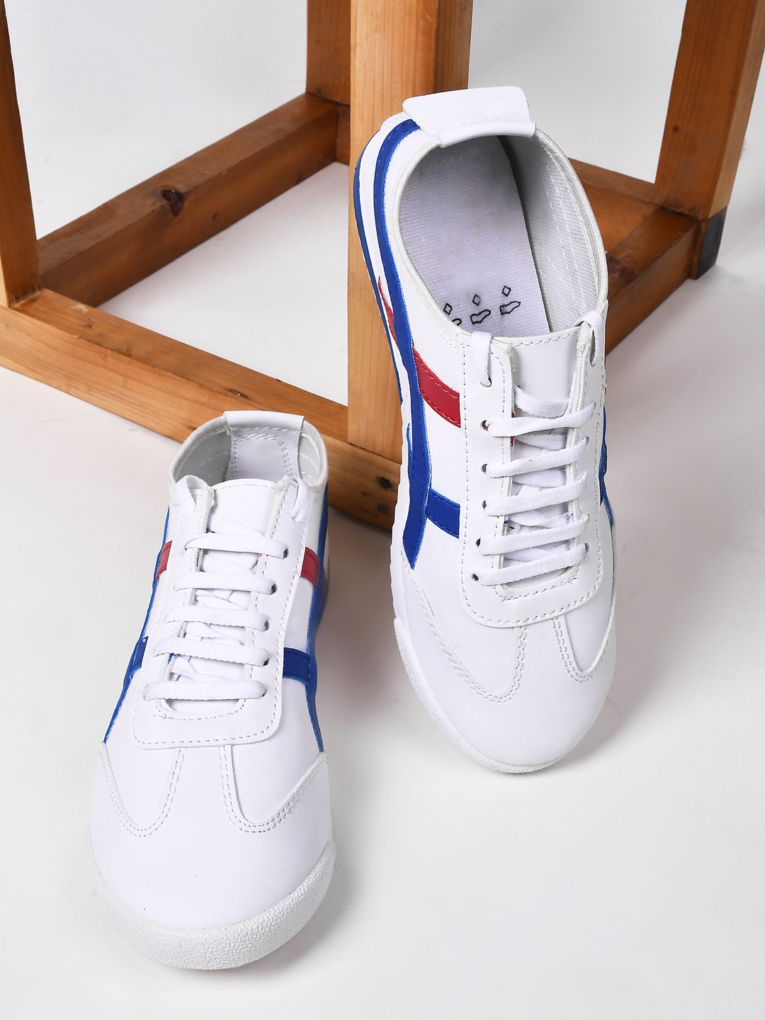 

Try Me Men Striped Lightweight Memory Foam Insole Lace-Up Sneakers, White