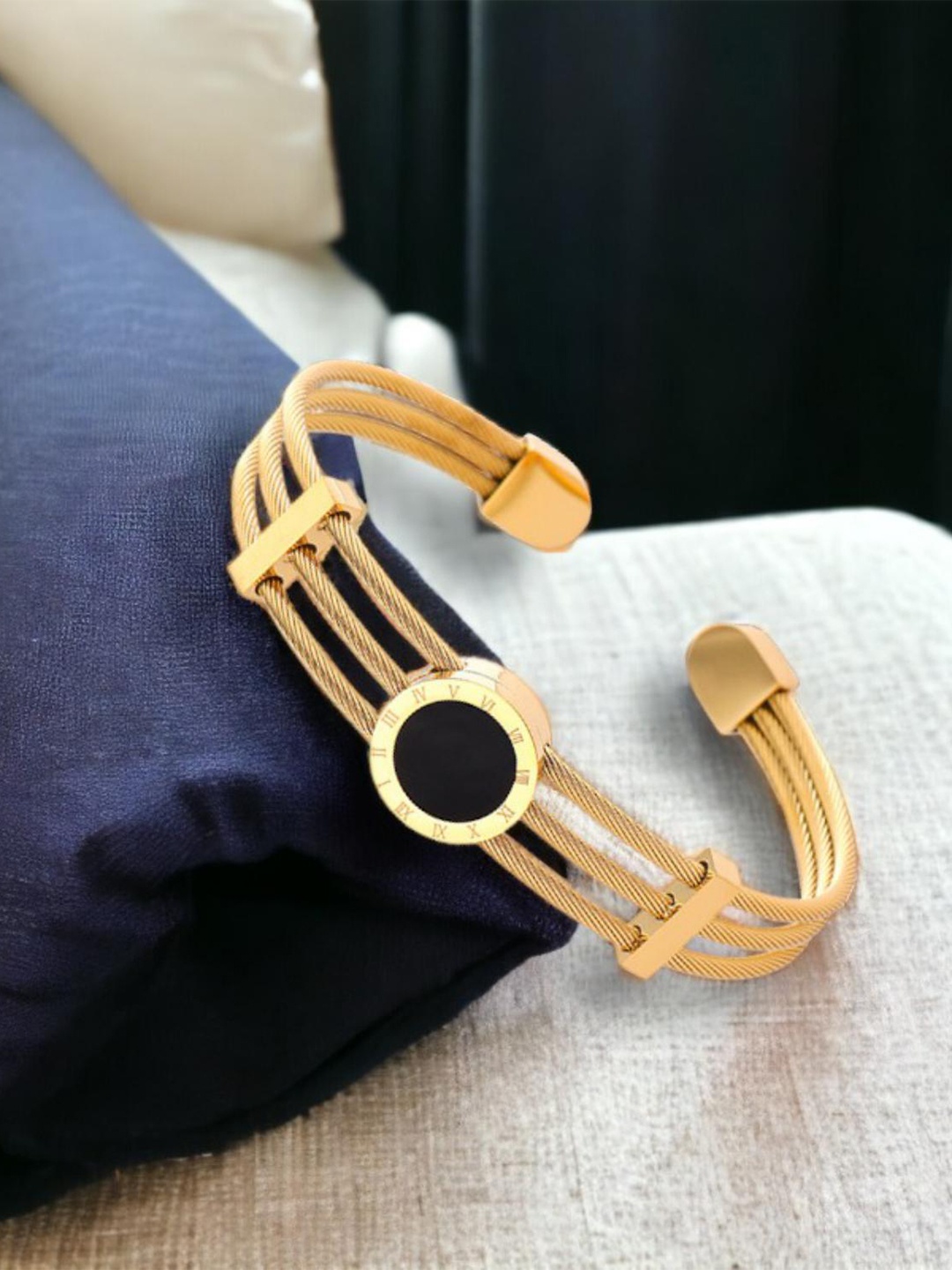 

MYKI Women Gold-Toned Cubic Zirconia Gold-Plated Kada Bracelet