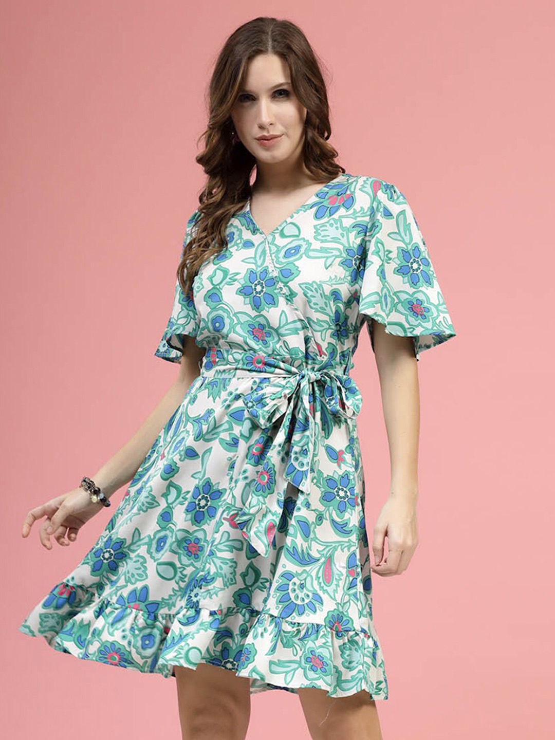 

plusS Cream Coloured & Green Floral Printed V-Neck Flared Sleeves Fit & Flare Dress