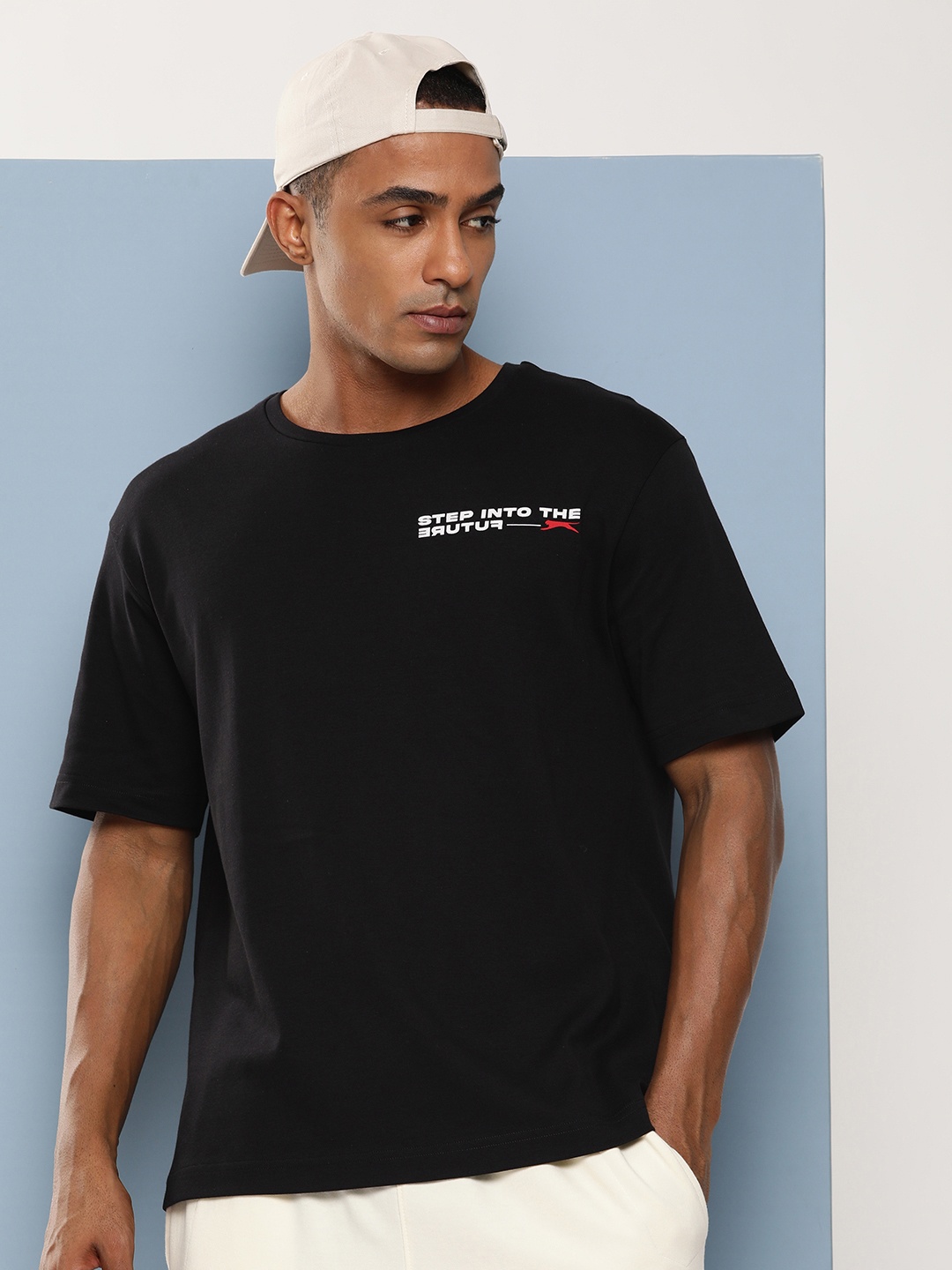 

Slazenger Men Typography Printed Drop-Shoulder Sleeves T-shirt, Black