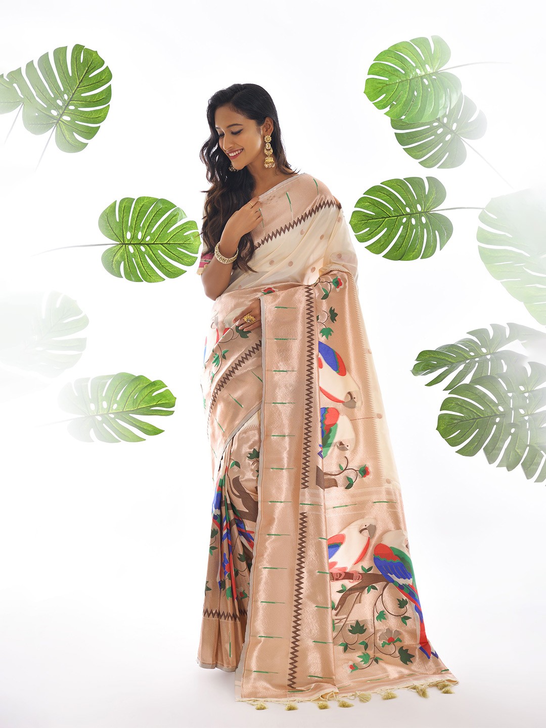 

VISHNU WEAVES Ethnic Motifs Printed Zari Pure Silk Paithani Saree, Off white