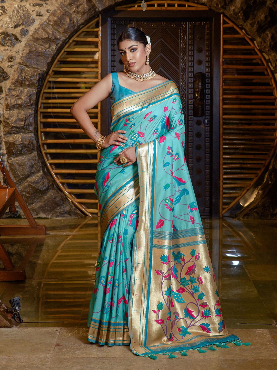 

VISHNU WEAVES Ethnic Motifs Woven Design Zari Pure Silk Banarasi Saree, Teal