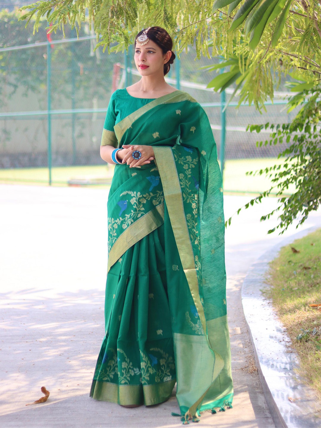 

VISHNU WEAVES Kalamkari Zari Silk Blend Mysore Silk Saree, Green