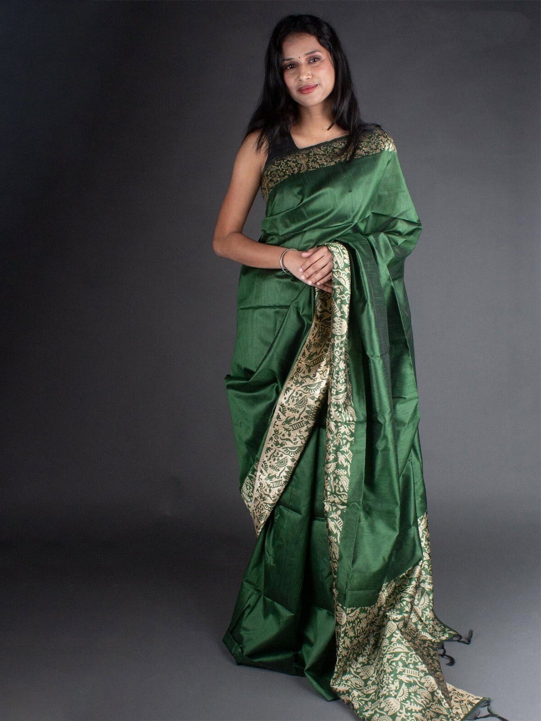 

VISHNU WEAVES Embellished Zari Bhagalpuri Saree, Green