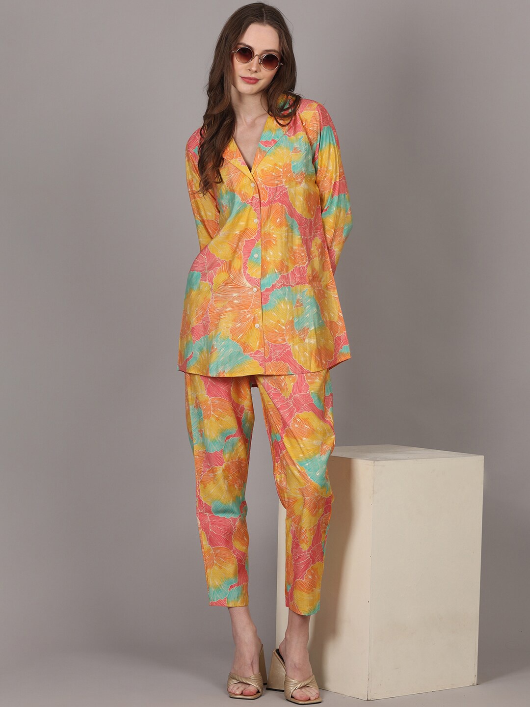 

pinfit Floral Printed Notched Lapel Shirt With Trousers, Orange