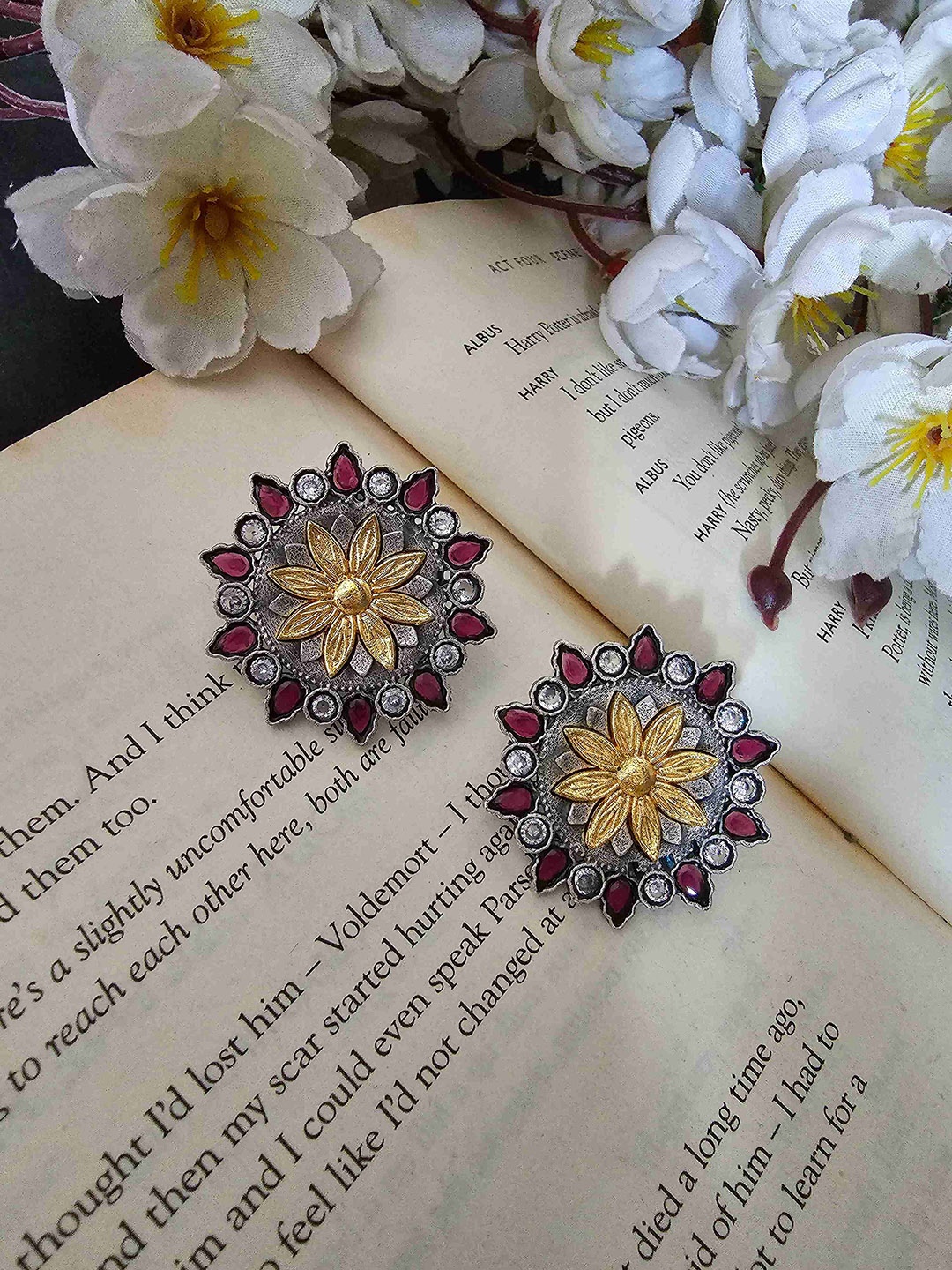 

Binnis Wardrobe German Silver-Plated Stone-Studded Floral Studs Earrings