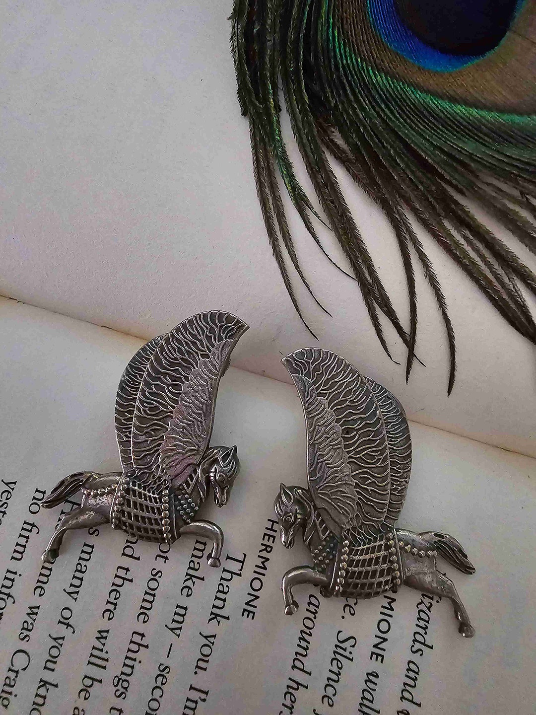 

Binnis Wardrobe Silver-Plated Oxidised Animal Shaped Studs Earrings
