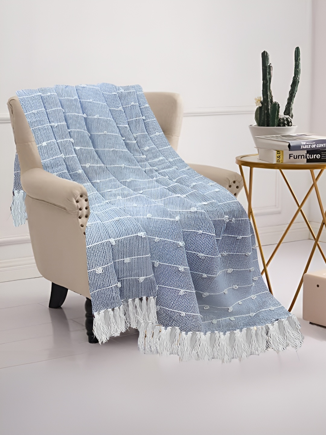 

SAJAVAT Grey & White Self-Design Cotton Throw