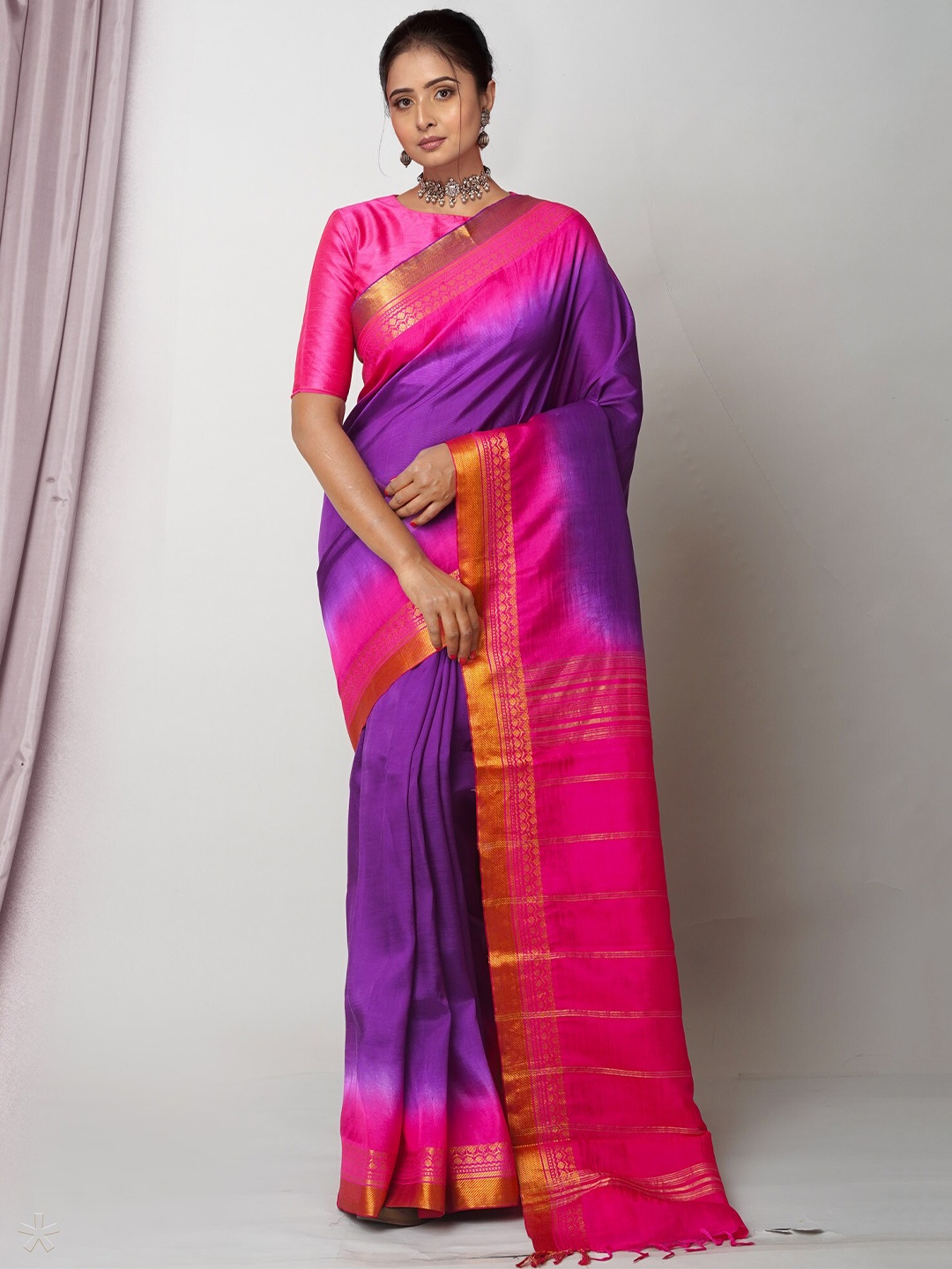 

Unnati Silks Ombre Dyed Silk Mangalagiri Saree, Violet