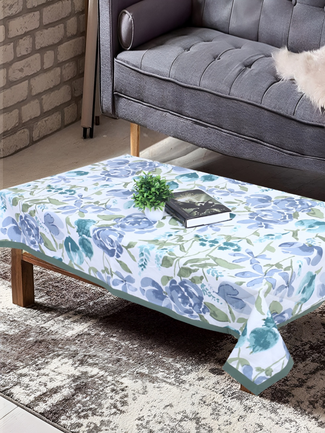 

Texstylers Blue & White Floral Anti-Slip Cotton 4 Seater Rectangle Table Cover