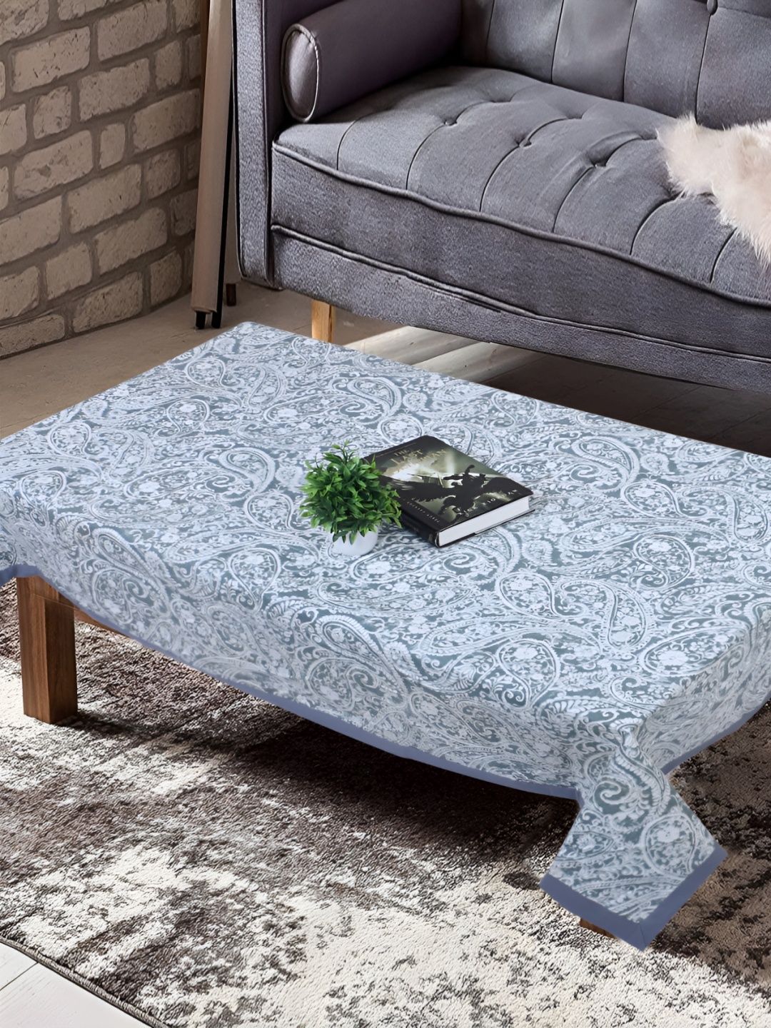 

Texstylers Grey & White Floral Printed Anti-Slip Cotton 4-Seater Table Cover