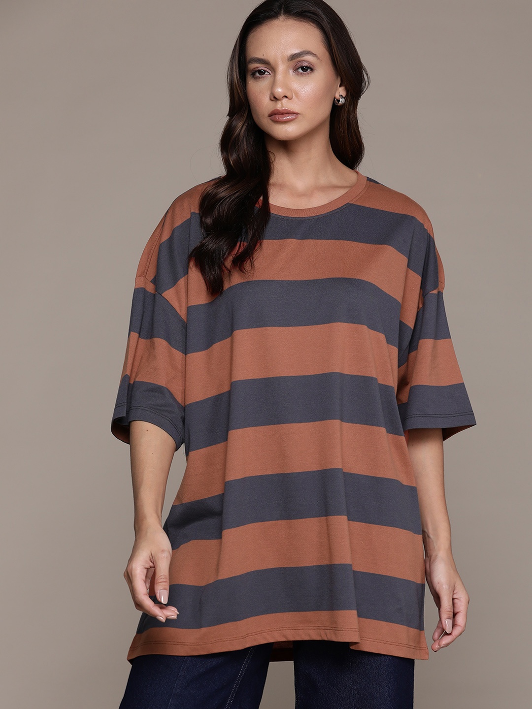 

The Roadster Lifestyle Co. Women Striped Oversized T-shirt, Rust