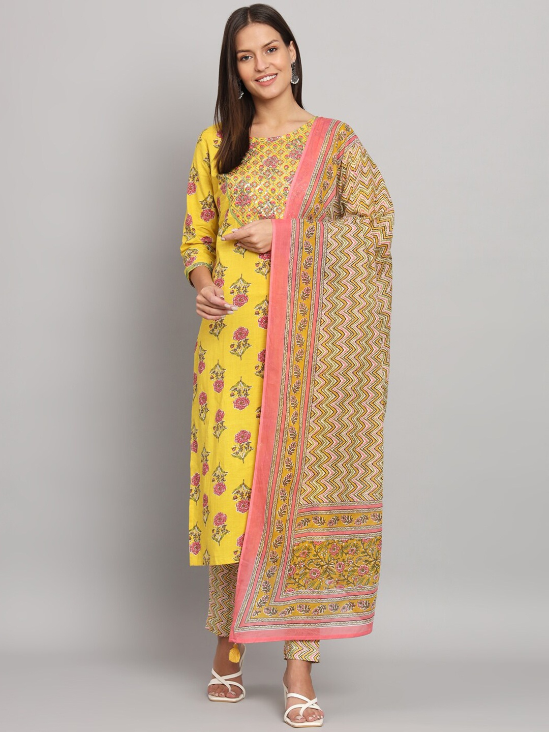 

all about you Yellow Ethnic Motifs Printed Mirror Work Pure Cotton Kurta Set