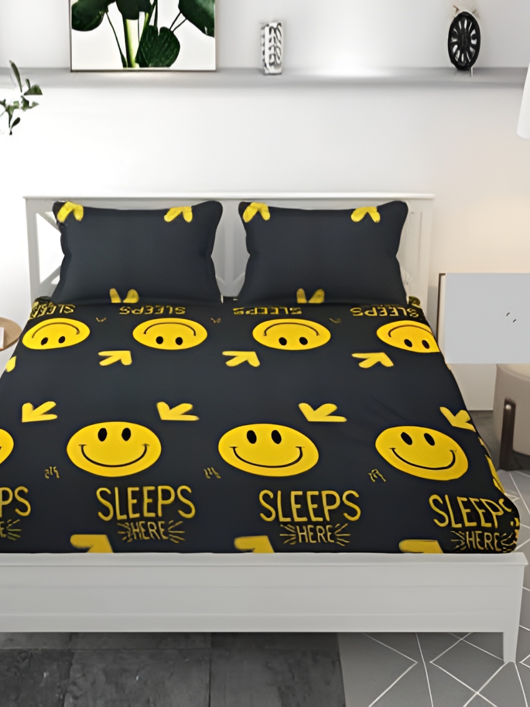 

DECOR VATIKA Black & Yellow 144 TC Queen Bedsheet & 2 Pillow Covers