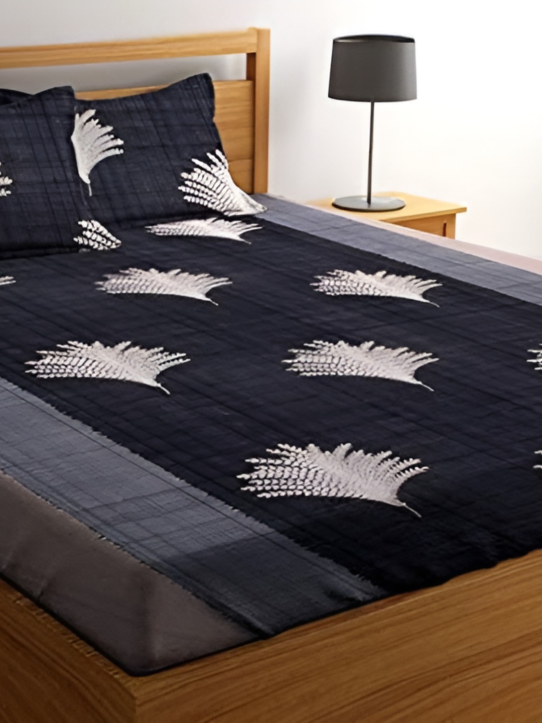 DECOR VATIKA Black Floral 144 TC Queen Bedsheet with 2 Pillow Covers