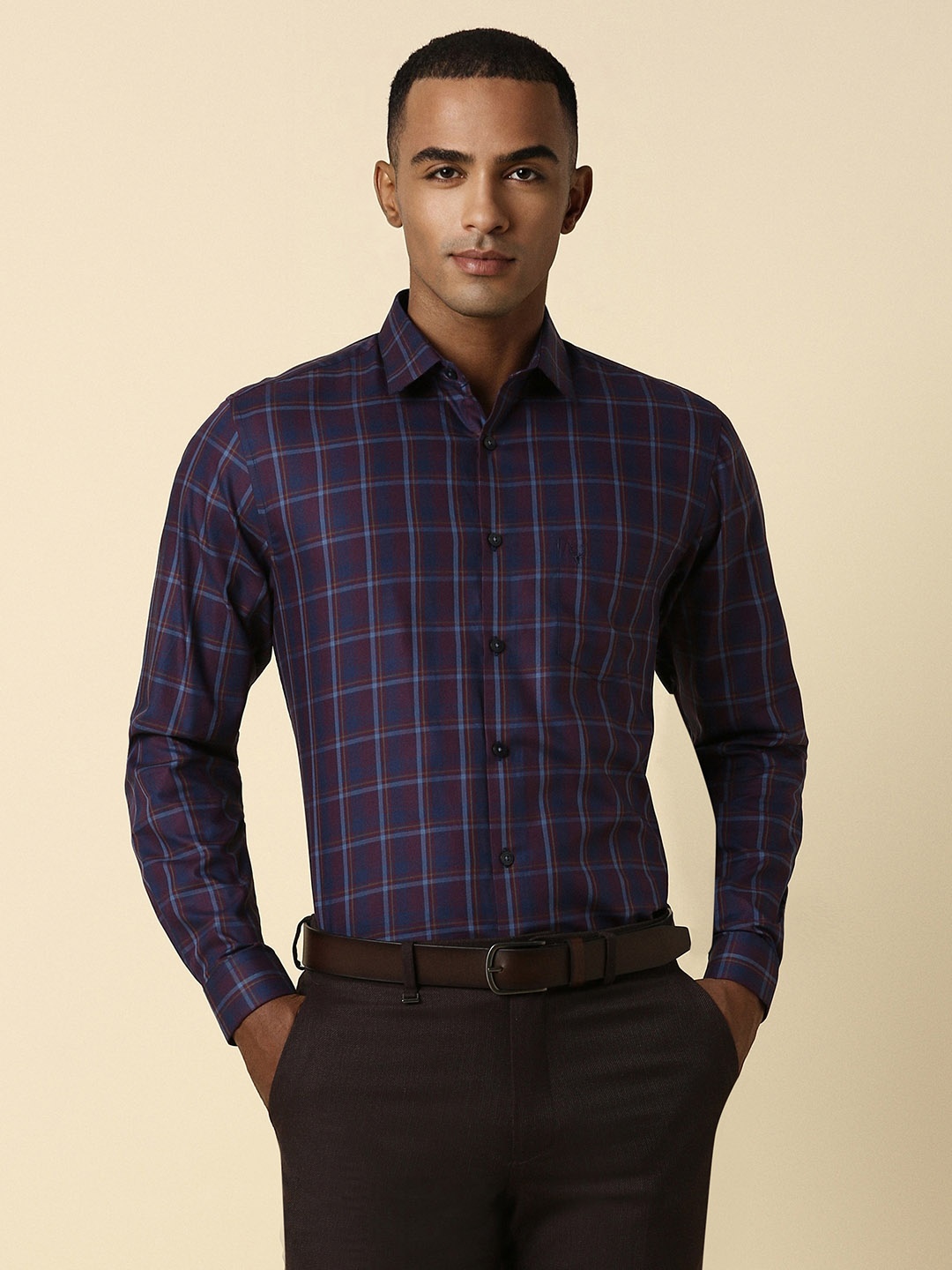 

Allen Solly Men Navy Blue Slim Fit Checked Formal Shirt