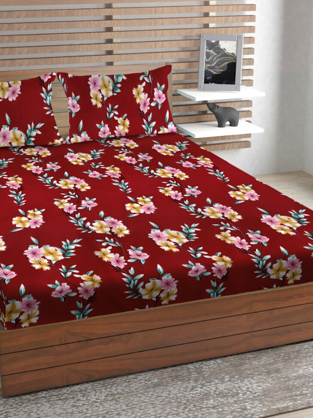 

Urban Magic Burgundy Green Floral 160TC Queen Bedsheet With 2 Pillow Covers