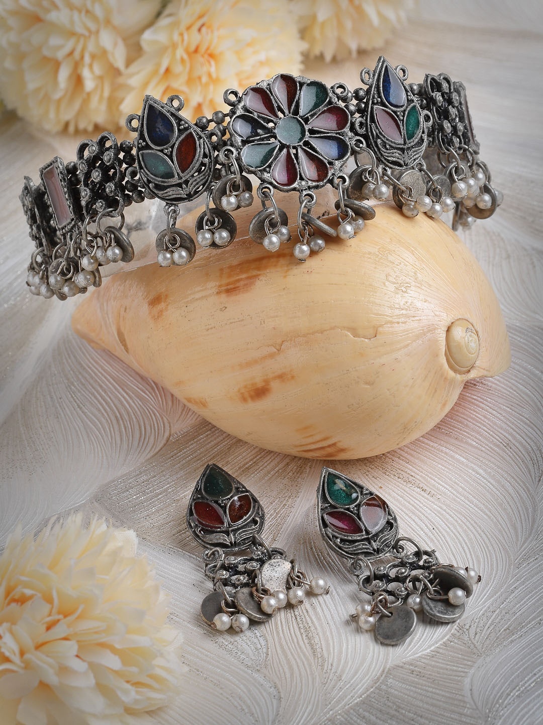 

Moedbuille Silver-Plated Stone Studded & Beaded Floral Designed Necklace & Earrings
