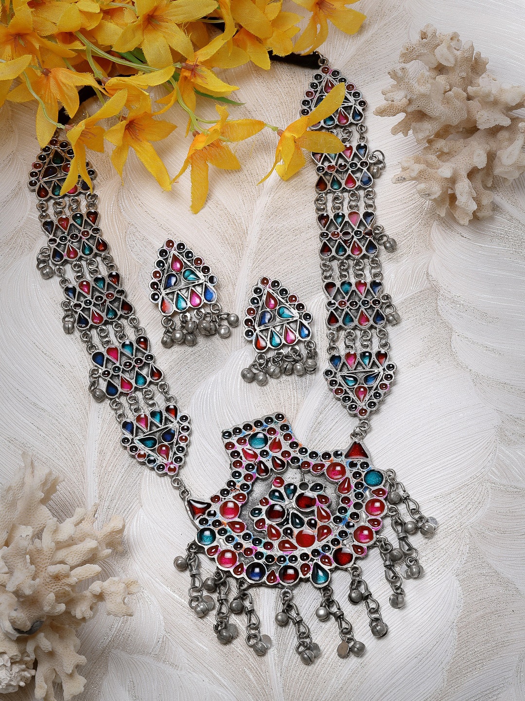 

Moedbuille Silver-Plated Stone Studded & Beaded Meenakari Necklace & Earrings