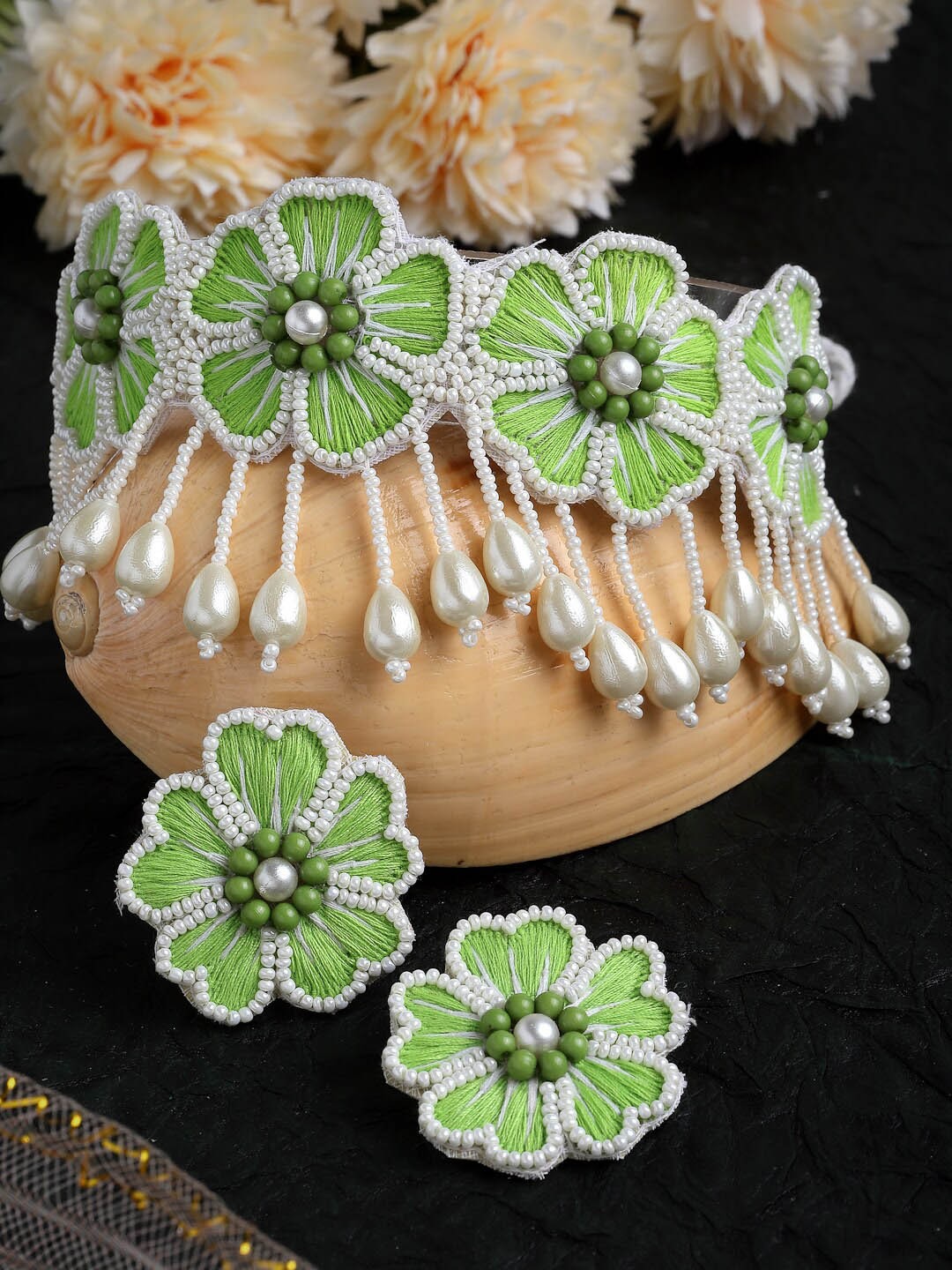 

Moedbuille Silver-Plated Beaded Tasselled Necklace and Earrings, Green