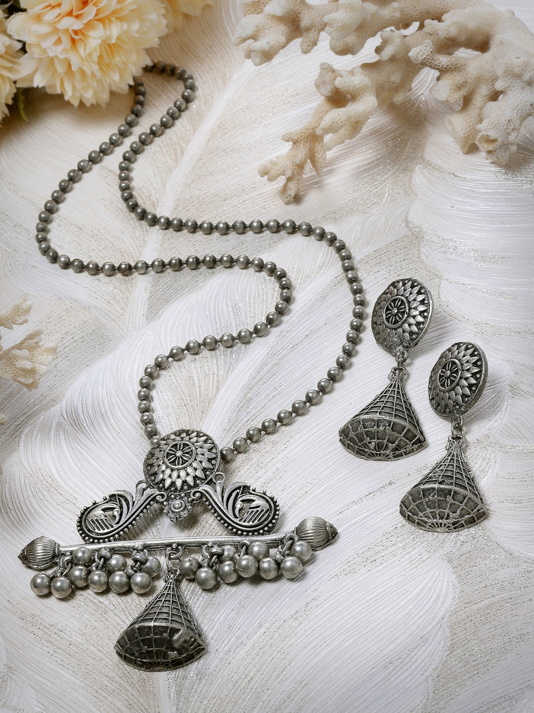 

Moedbuille Silver-Plated Ghungroo Studded & Beaded Jewellery Set